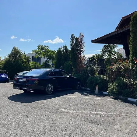 First Line In Next To Marina Complex Apartment