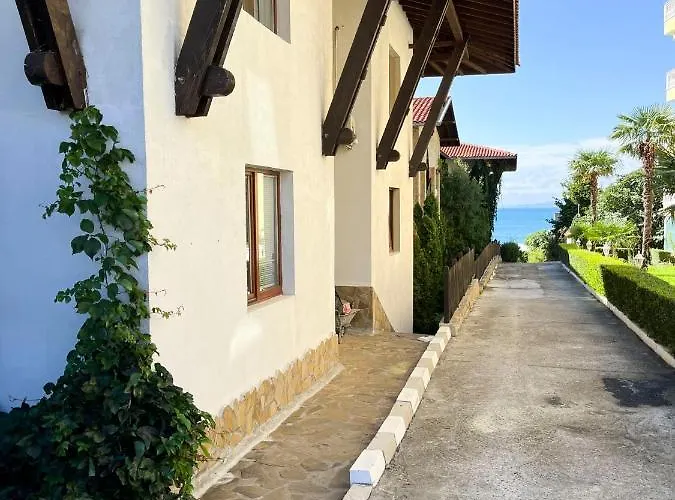 Apartment First Line Apartment In Sveti Vlas Next To Marina Complex Top